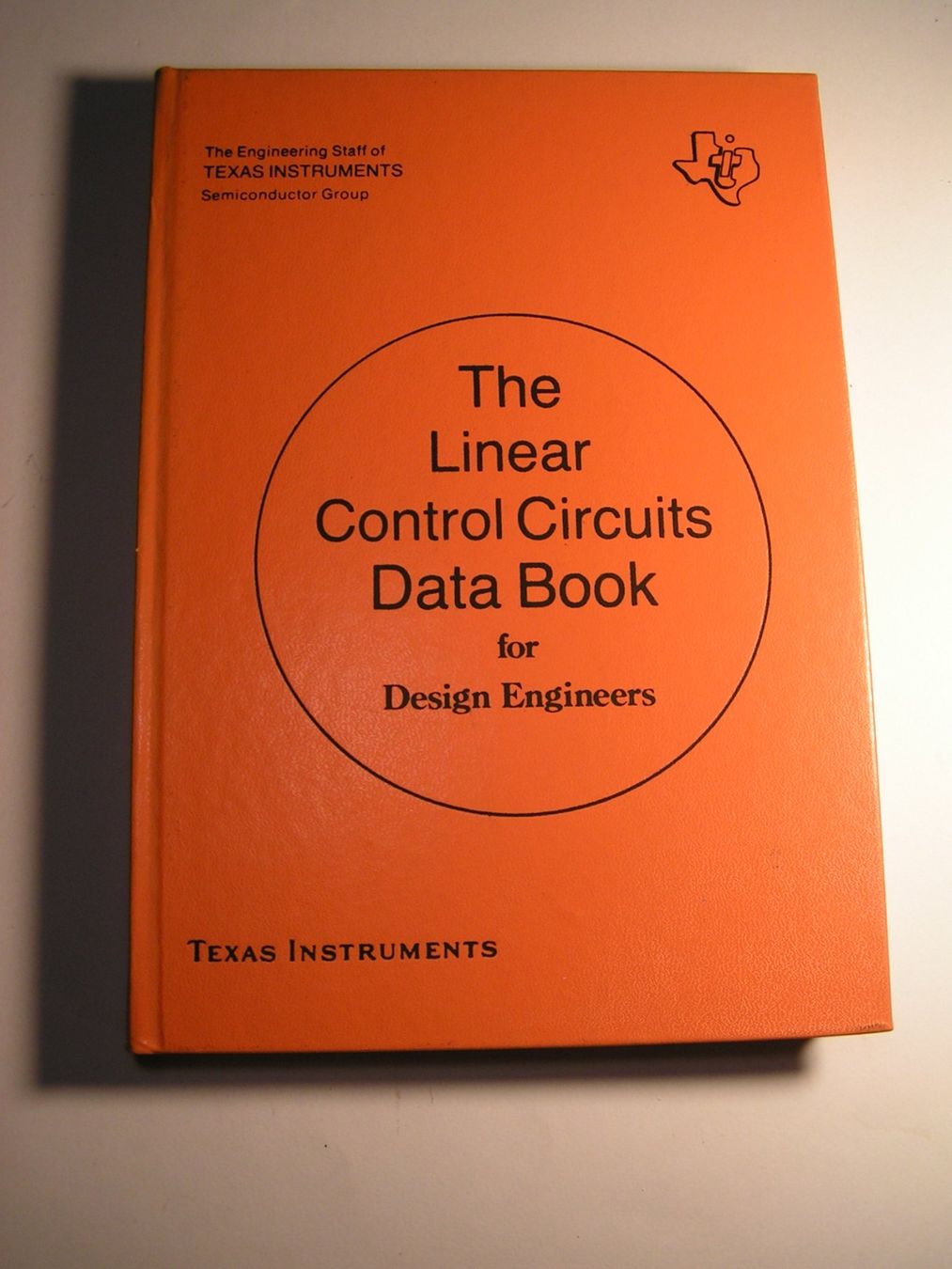 Bücher: The Linear Control Circuits Data Book – Gebraucht aus Nussbaumen AG von mue_yk8t