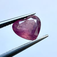 Natural Ruby - 9 x 7 mm - 3.14 ct