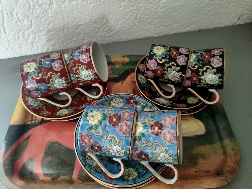 6 mugs et 1 pichet Mobil France, fleurs lotus, vintage années 70
