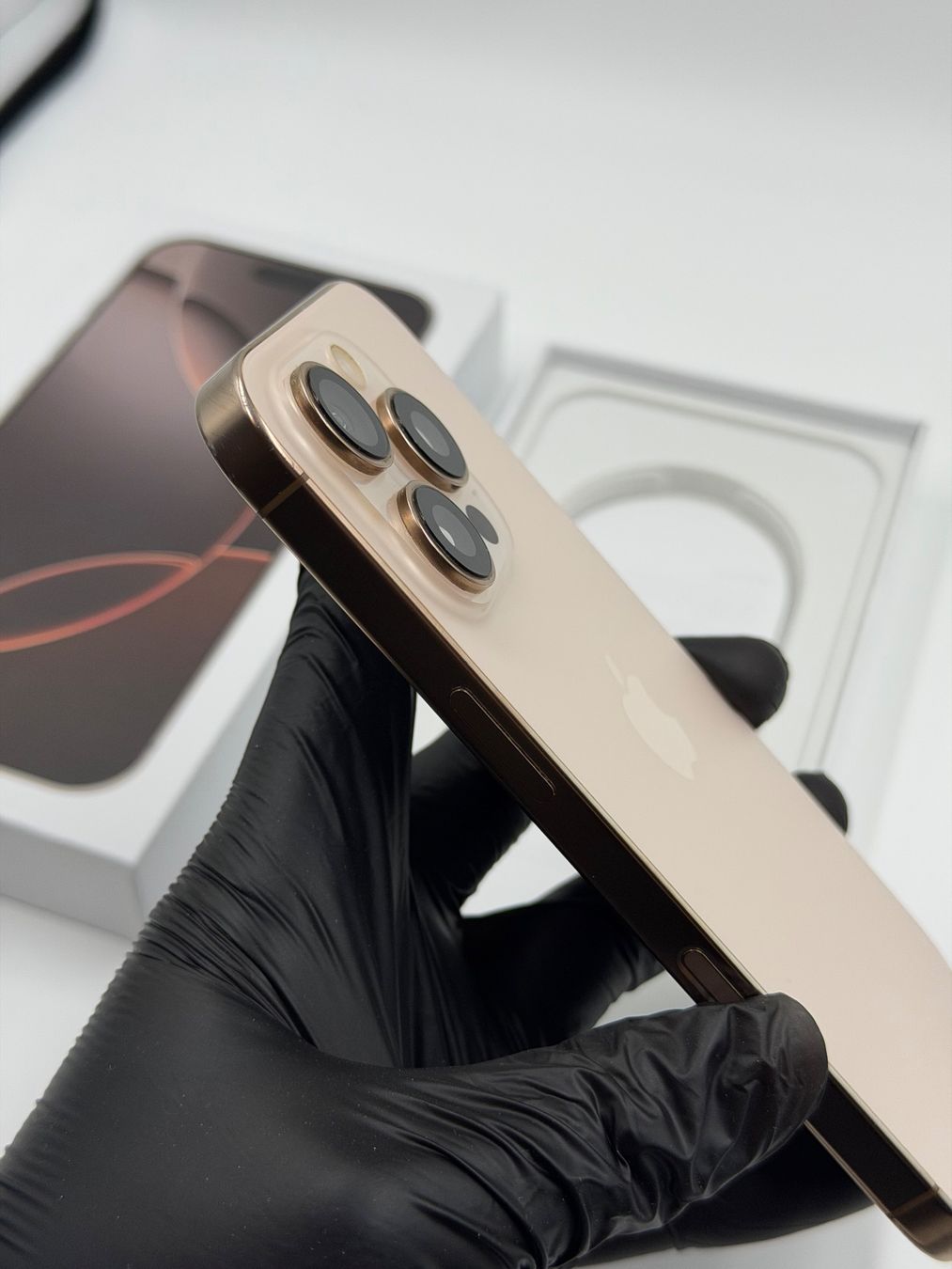 Apple Telefoni cellulari / Smartphones: iPhone 16Pro 256gb Gold Top Zustand – Nuovo (secondo la descrizione) da Chur venduto da ReplaceHub 3