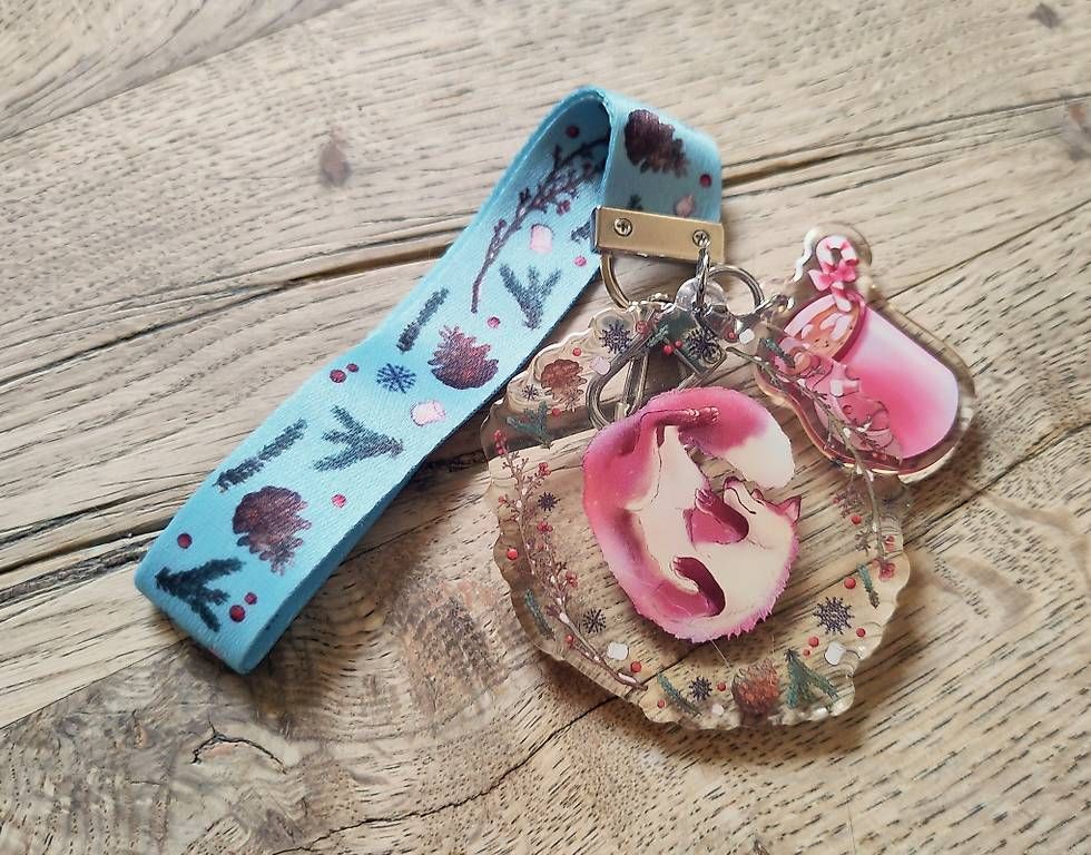 Placchette & Badge: Lot de pin's neufs Cosy – Nuovo e nell'imballaggio originale da Yvonand venduto da rox_8y69 1