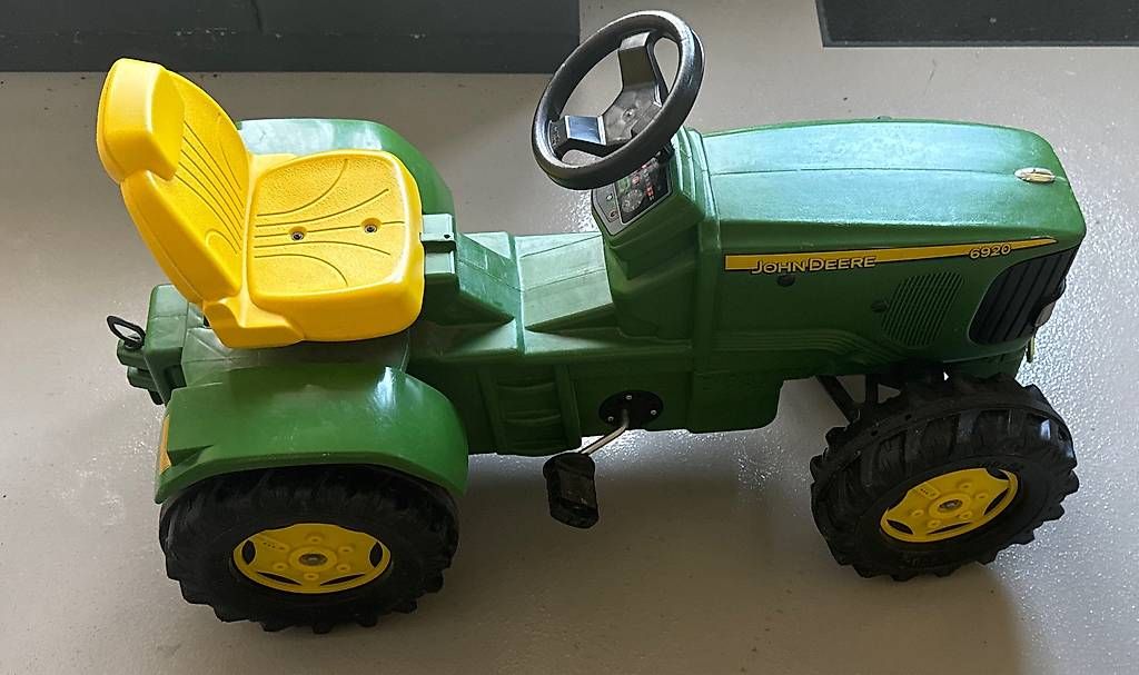 Veicoli per bambini: Trettracktor – Usato da Hellbühl venduto da lozi007