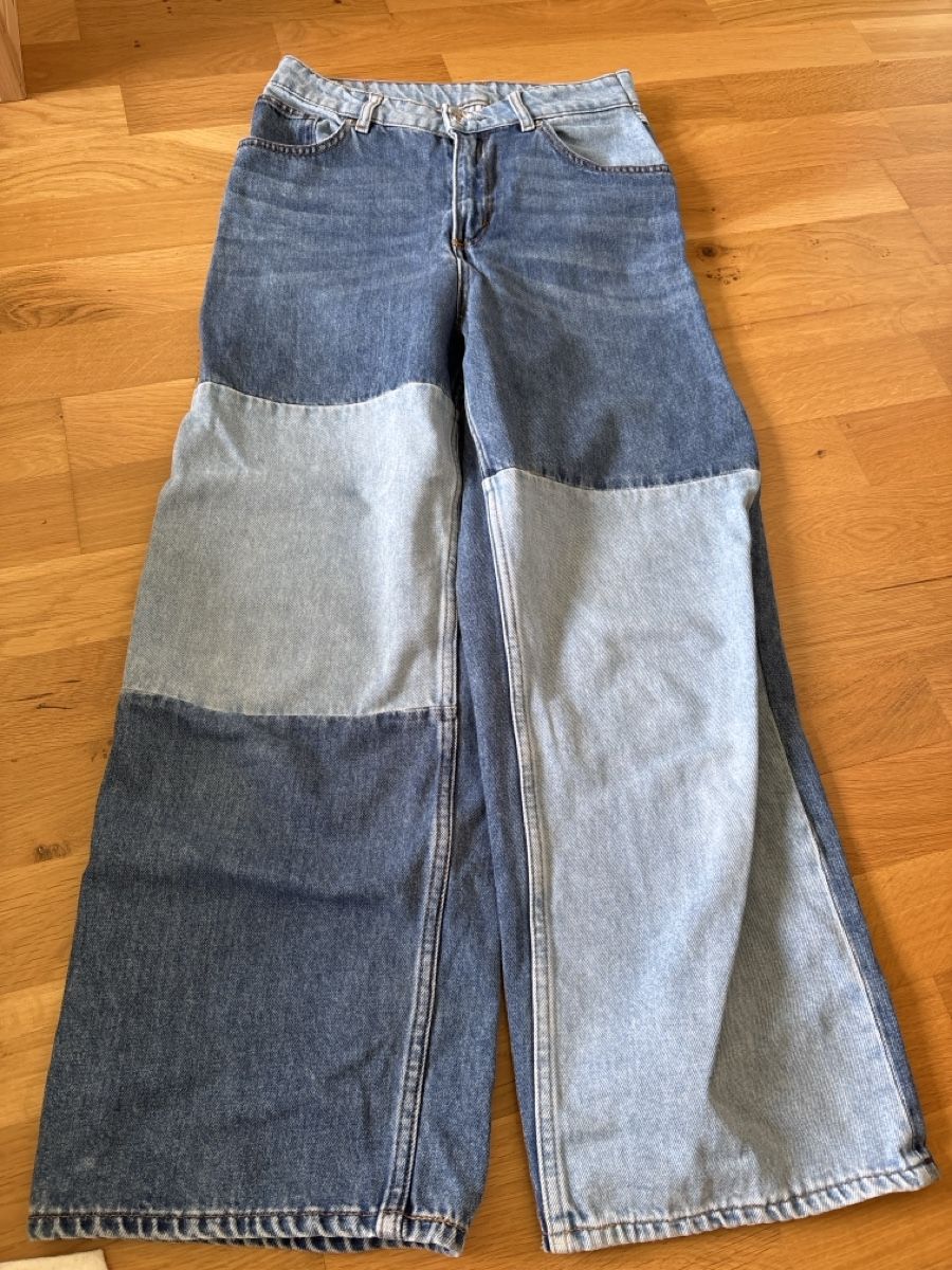 Monki Jeans: MONKI Jeans Gr. 36 Damen patchwork style, top Zustand!  – Nuovo (secondo la descrizione) da Grosshöchstetten venduto da annalena288