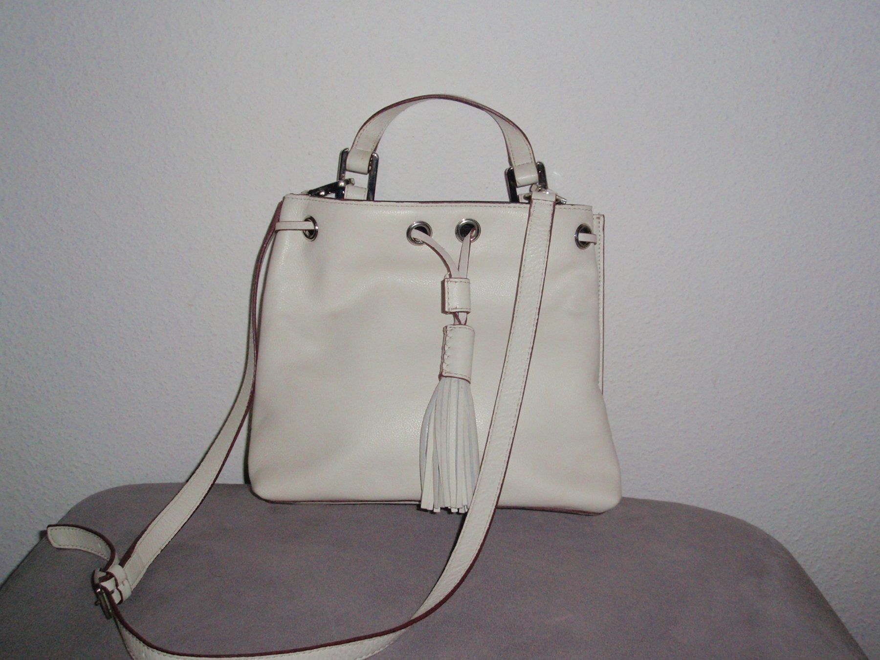 Zara Borse da donna: ZARA Leder Handtasche/Umhängetasche – Usato da Basel venduto da Birs868