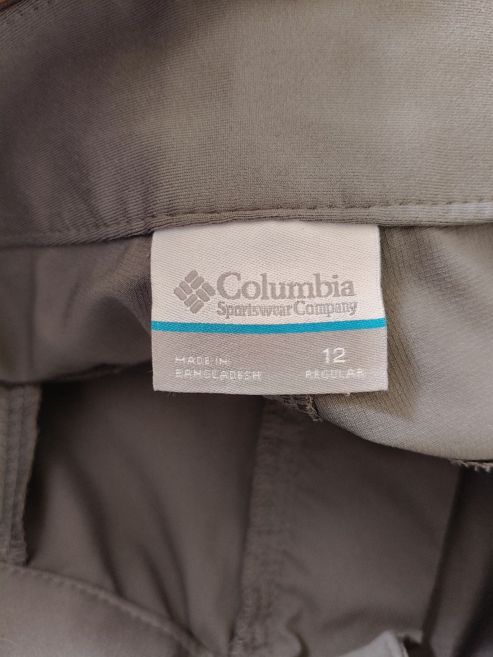 Columbia Pantaloni: Pantalon de trekking Columbia, transformable, taille 42 – Nuovo (secondo la descrizione) da Petit-Lancy venduto da Elissouche 2