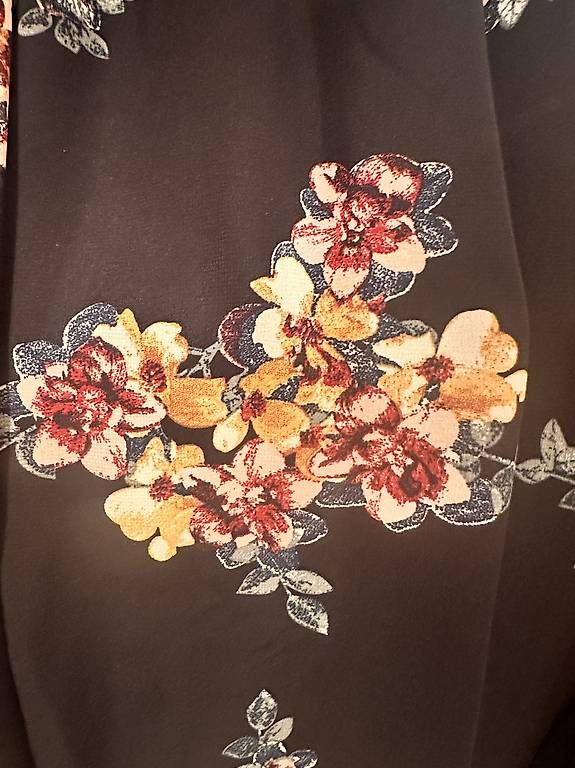 Vero Moda Vestiti: Vero Moda Kleid, Grösse M, Blumenmuster – Usato da Wallisellen venduto da Udj93 3