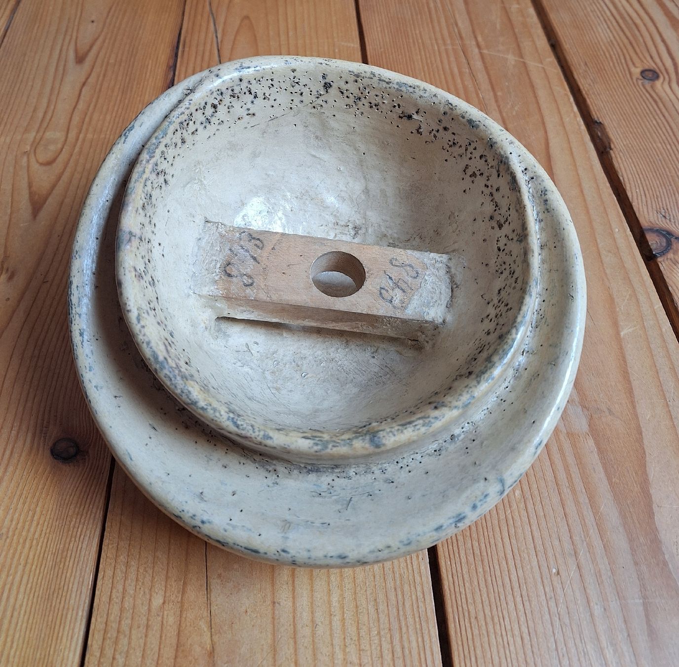 Copricapi, berretti & cappellini: 4 Vintage Hutformen Holz  – Usato da Züberwangen venduto da Christine55 8