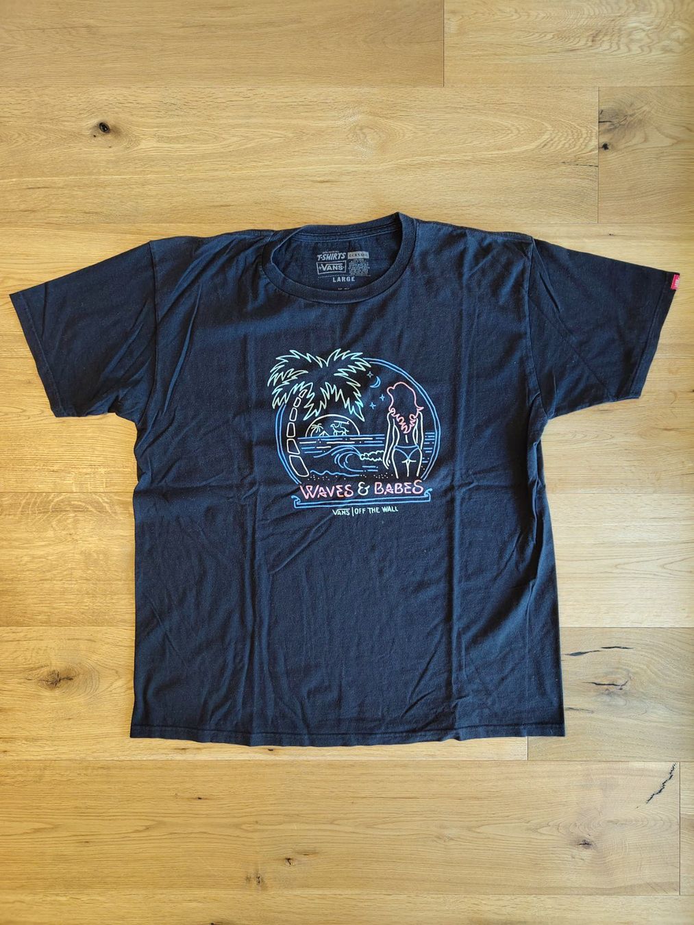 Vans T-shirt: Vans Tshirt L scharz – Usato da Interlaken venduto da dmncmg