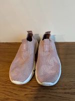 GEOX: Coole rosa Sneakers mit Sternen + Glitzer, Gr. 31