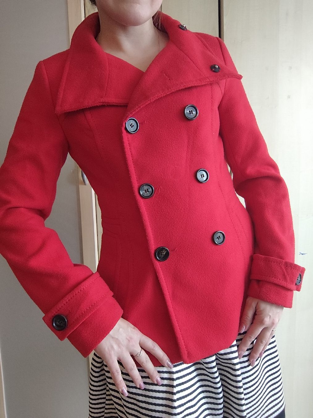 Mäntel: H&M Red Wool Blend Pea Coat, Size 34 Great Condition! – Gebraucht aus Mägenwil von VintageGirly 4