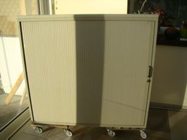 Lista Office Rollladenschrank massiv qualitativ hochwertig