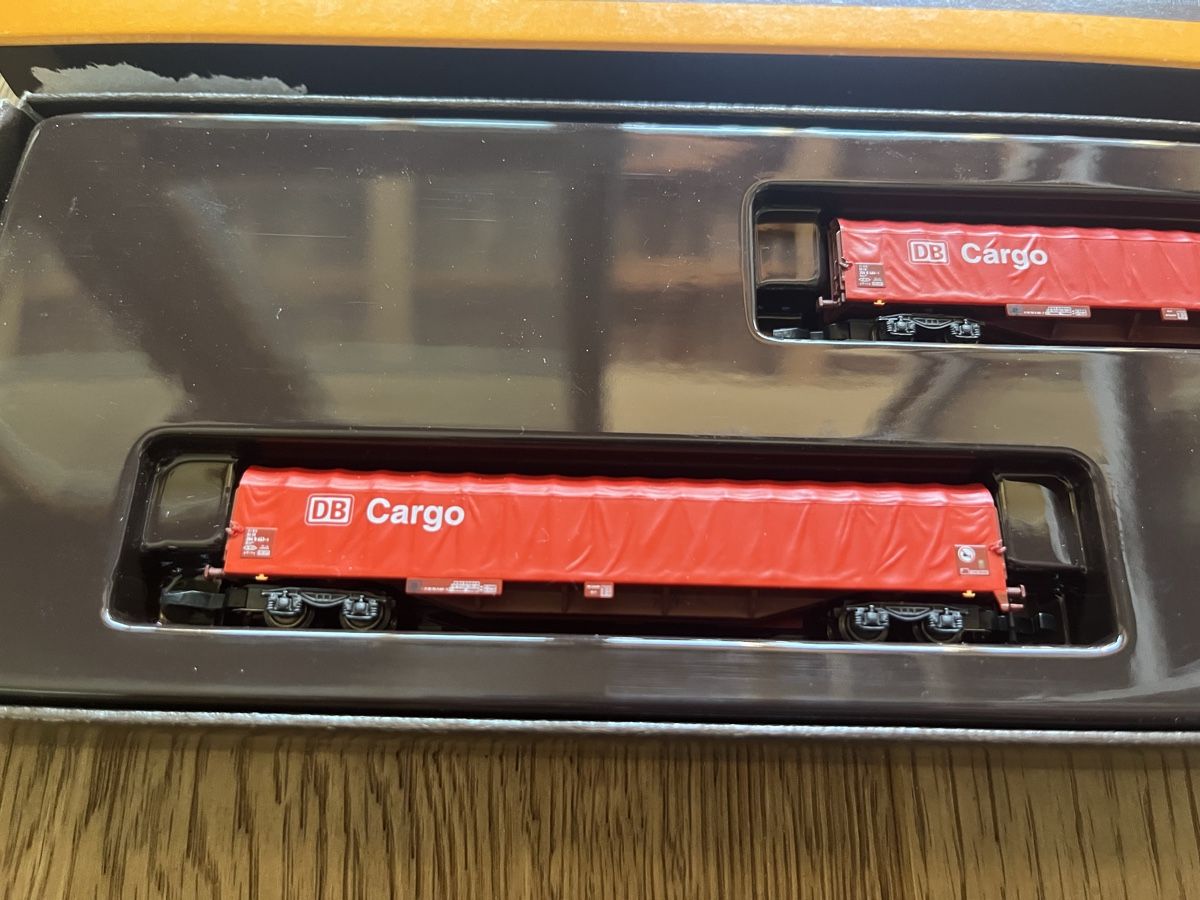 Märklin Modellini di ferrovie: Märklin 82420 Z Planenwagen-Set Rils 652 DB Cargo 3-tlg – Usato da Rümlang venduto da Snejser 1