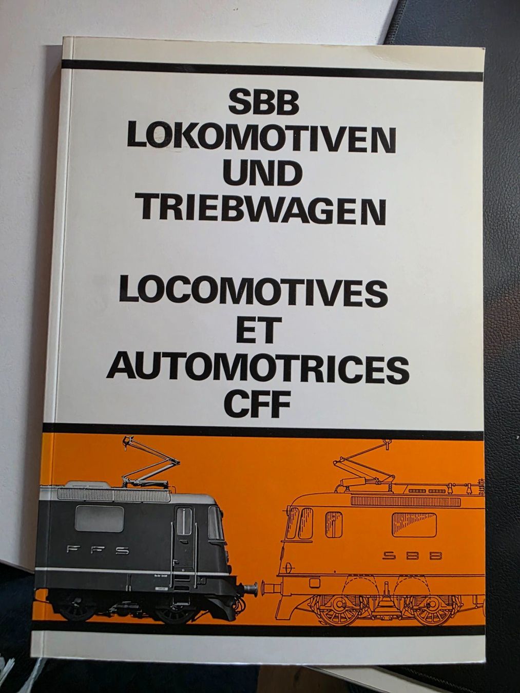 Libri: SBB Lokomotiven und Triebwagen 1981 – Usato da Walterswil BE venduto da Lonitti