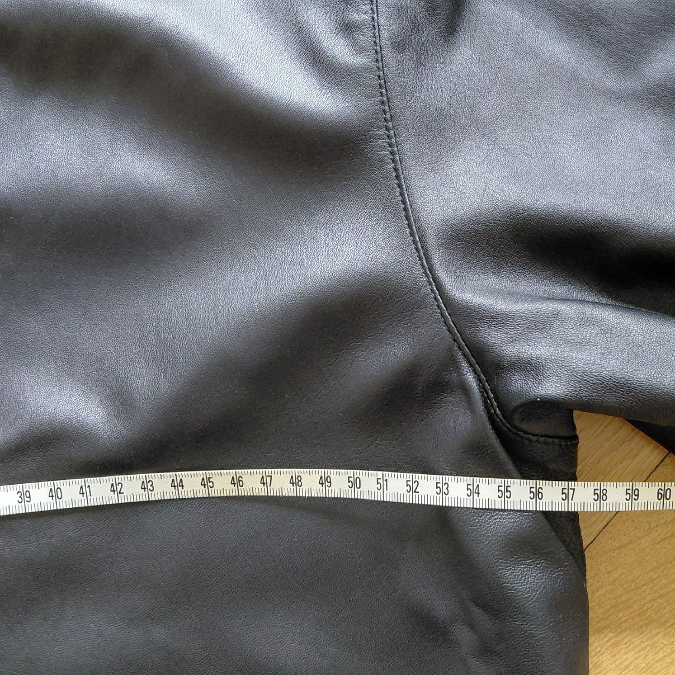 Giacche: Geschmeidige schwarze Echt-Lederjacke – Usato da Bern venduto da .n. 7