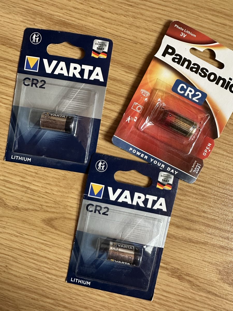 Varta Caricatori & Batterie: CR2 Batterien, Ablaufen 2031 – Usato da Münsingen venduto da Secondhand89