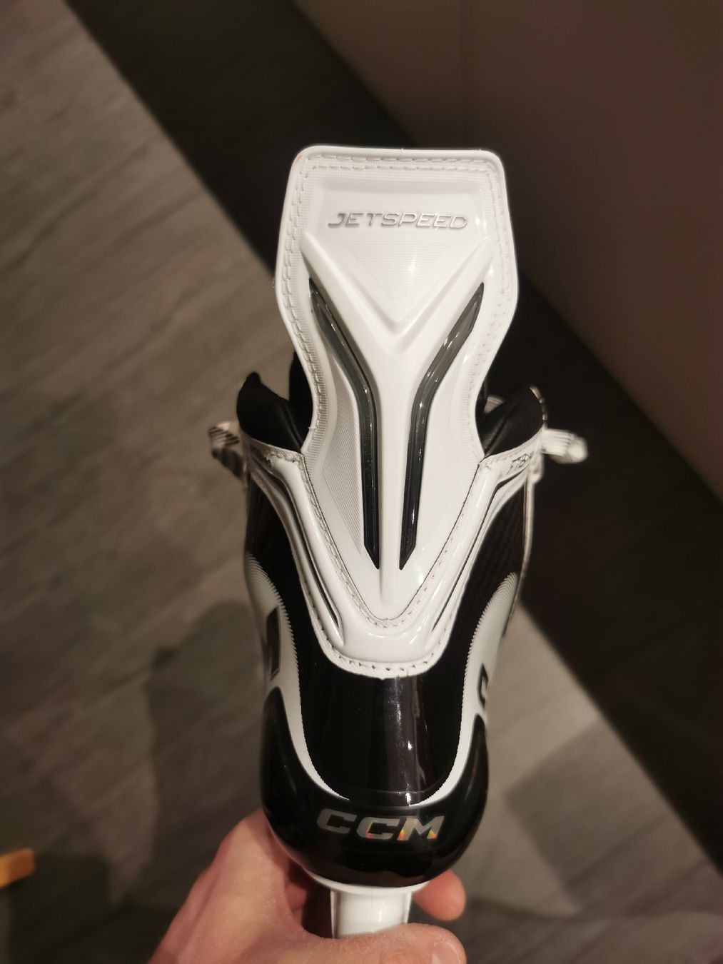 Ccm Pattini da ghiaccio: Brandneue CCM FT8 Pro white Profischlittschuh – Nuovo e nell'imballaggio originale da Niederuzwil venduto da Muzzi15 4