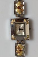 Modische Quarz-Uhr mit honigfarbigen Steinen