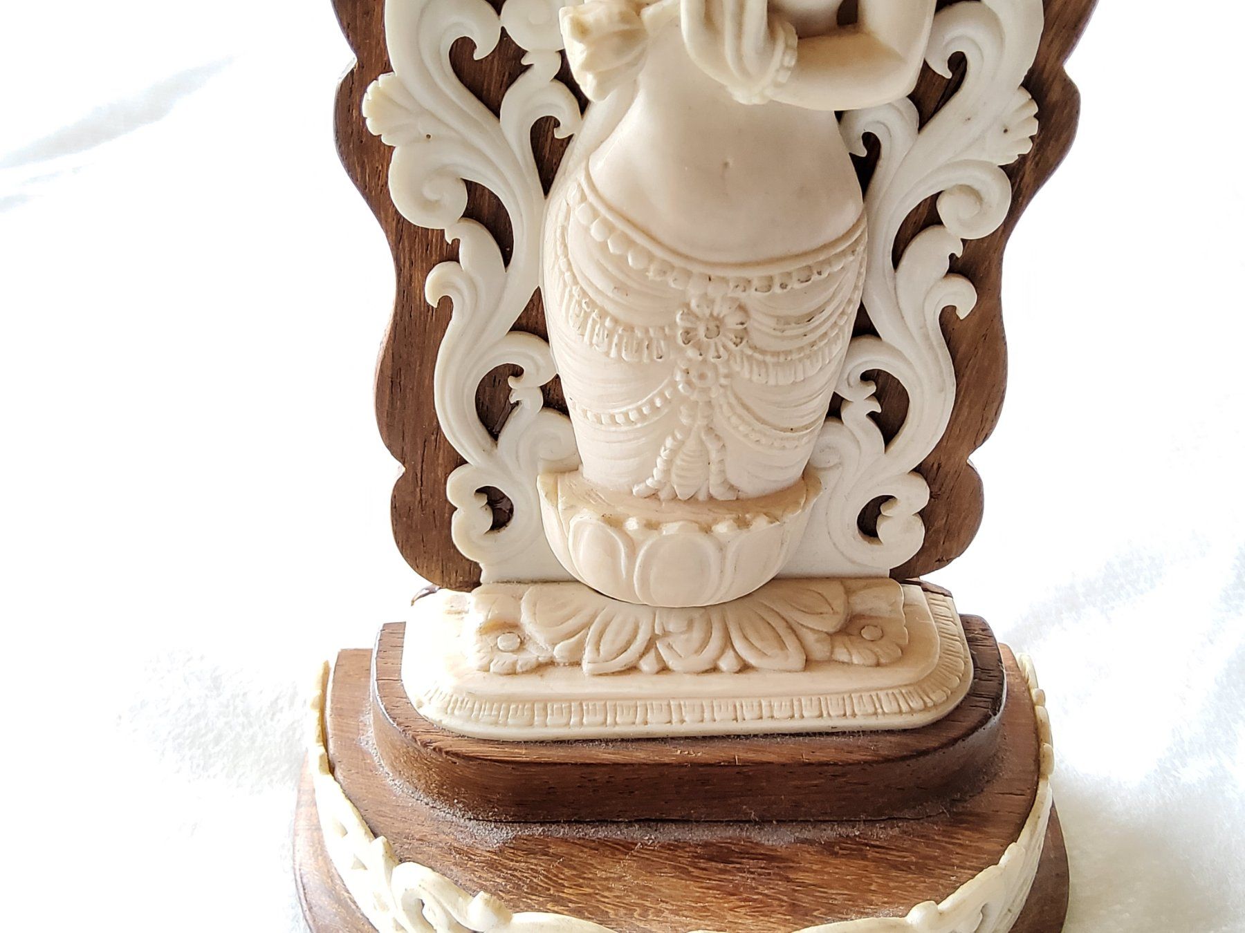 Figurines: Statuette représentant une divinité finement sculptée  – D'occasion à Malleray par Broc-Mo 7