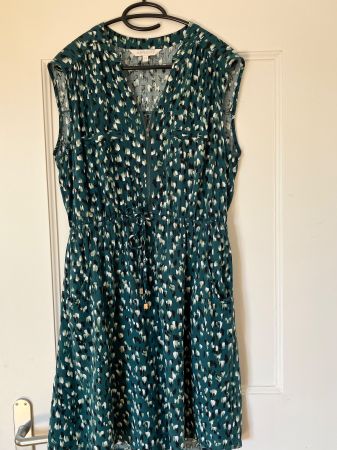 Schönes Sommerkleid von Apricot, 100% Viscose