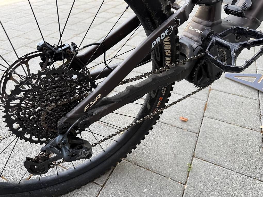 Specialized Biciclette: Specialized Kenevo Expert 6Fattie NB – Usato da Colombier NE venduto da ondoog 4