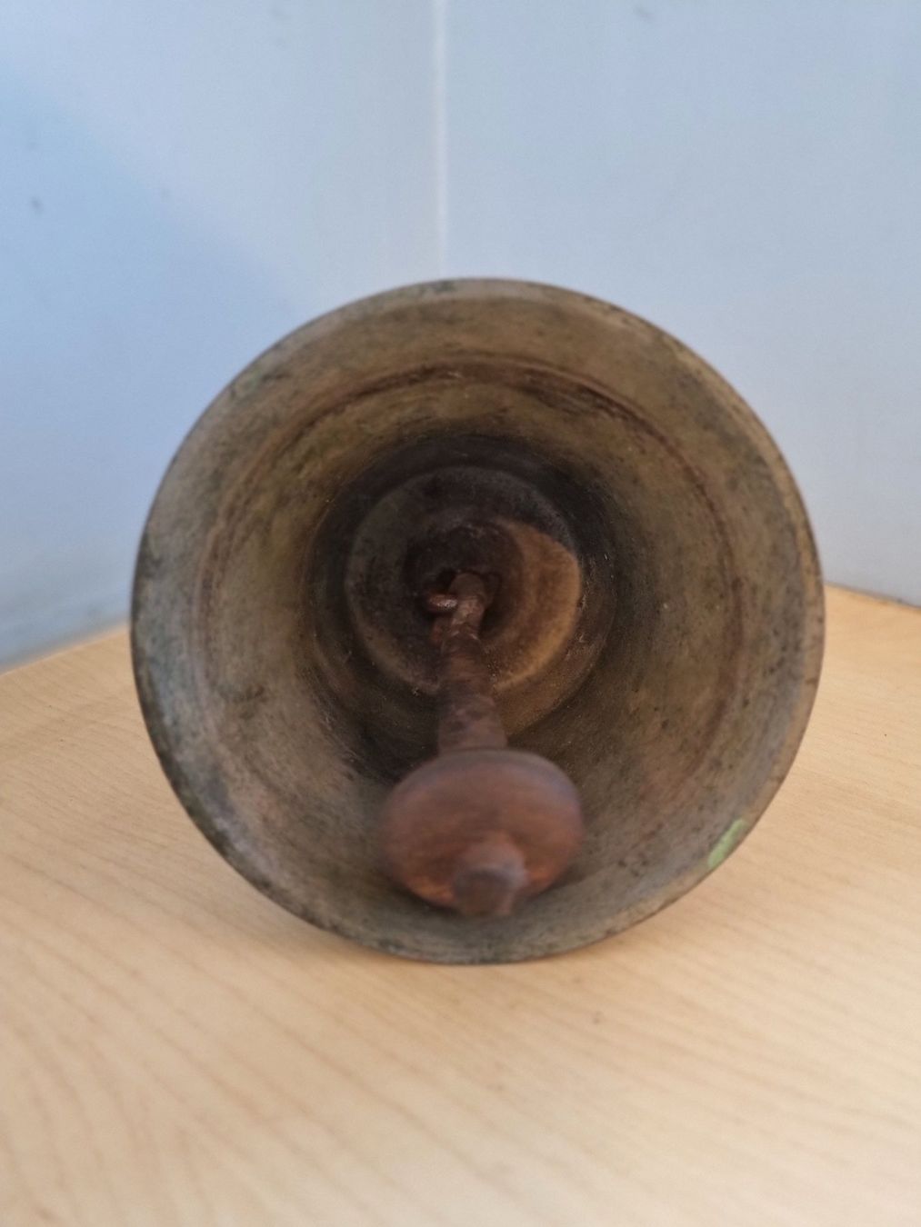 Glocken & Treicheln: Alte Glocke – Gebraucht aus Bern von llewellyn1ne 4