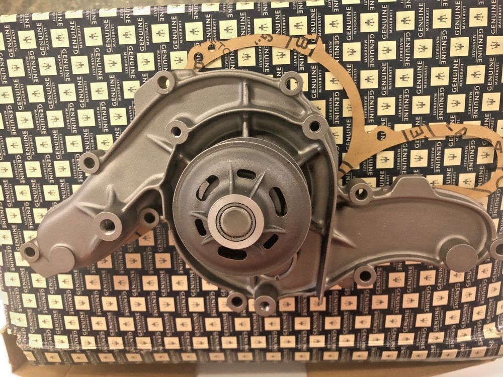 MASERATI BITURBO V6 WATER PUMP 222 2.24 228 420 4.24 425 430 (Nuovo ...