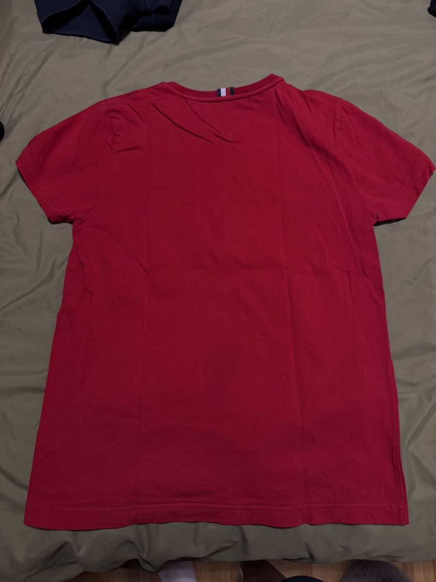 Tommy Hilfiger T-shirt: Maglietta Tommy uomo taglia M – Usato da Lugano venduto da ari_2v6v 3