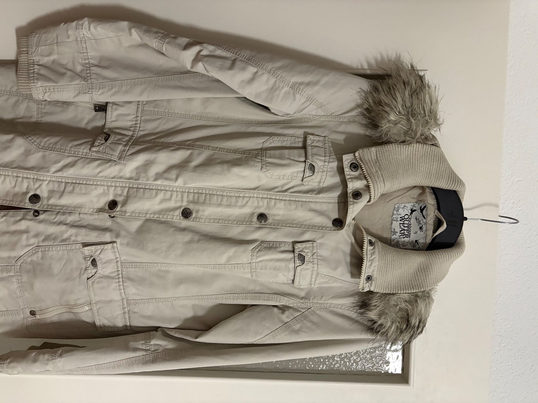 Giacche: Veste – Usato da St-Blaise venduto da Hiver-.