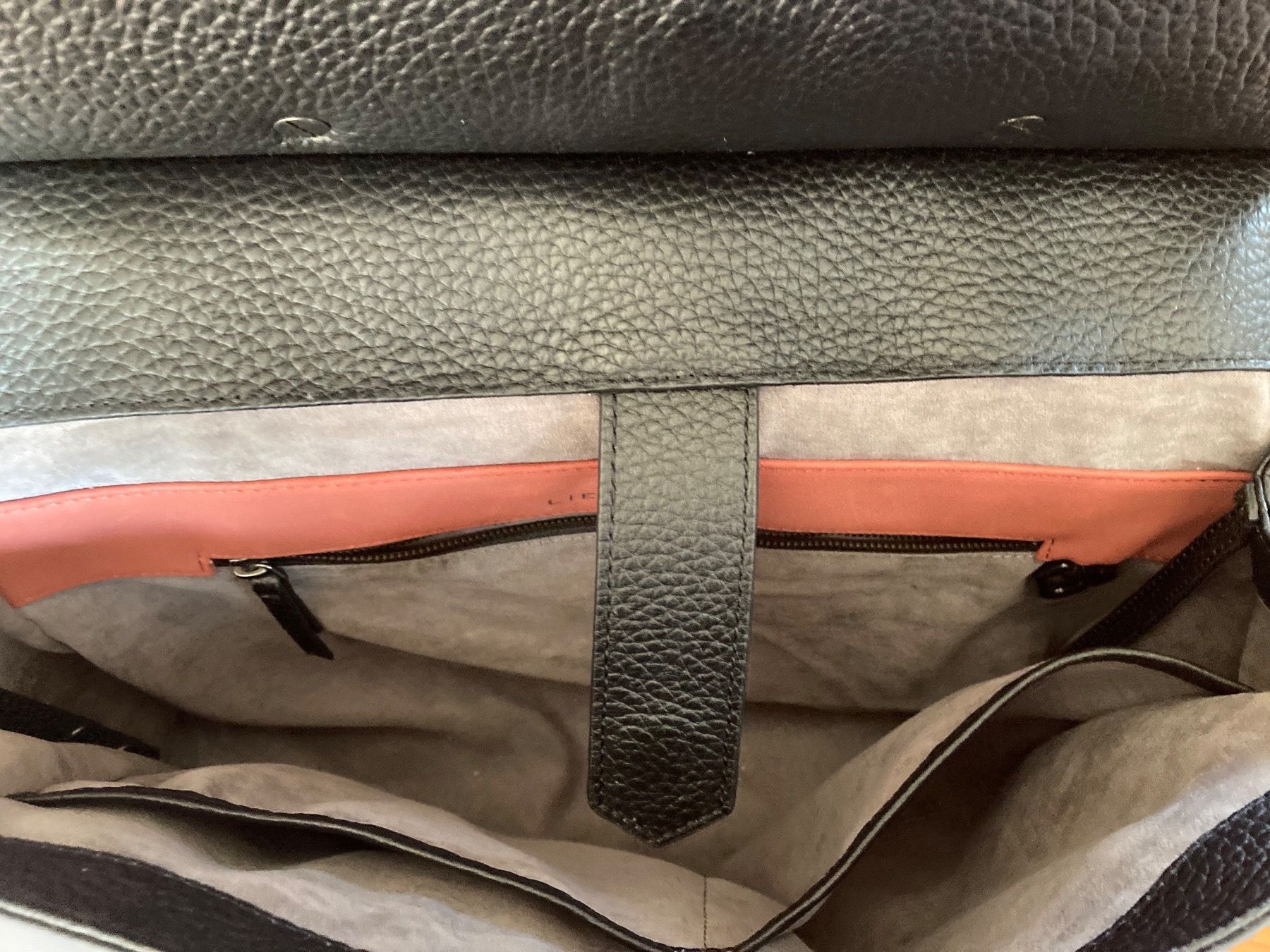 Liebeskind Borse da donna: Liebeskind Tasche schwarzes Leder – Usato da Beinwil am See venduto da madebyleine 1