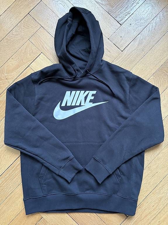 Maglioni & Felpe: Nike Hoodie neu – Usato da Basel venduto da jan_k9cz