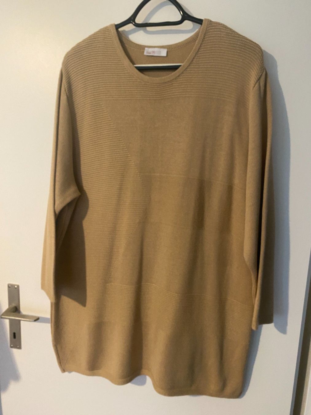 Maglioni & Felpe: Pulli von "biggi M" Gr. 46 beige – Usato da Thalwil venduto da gb_ea2000