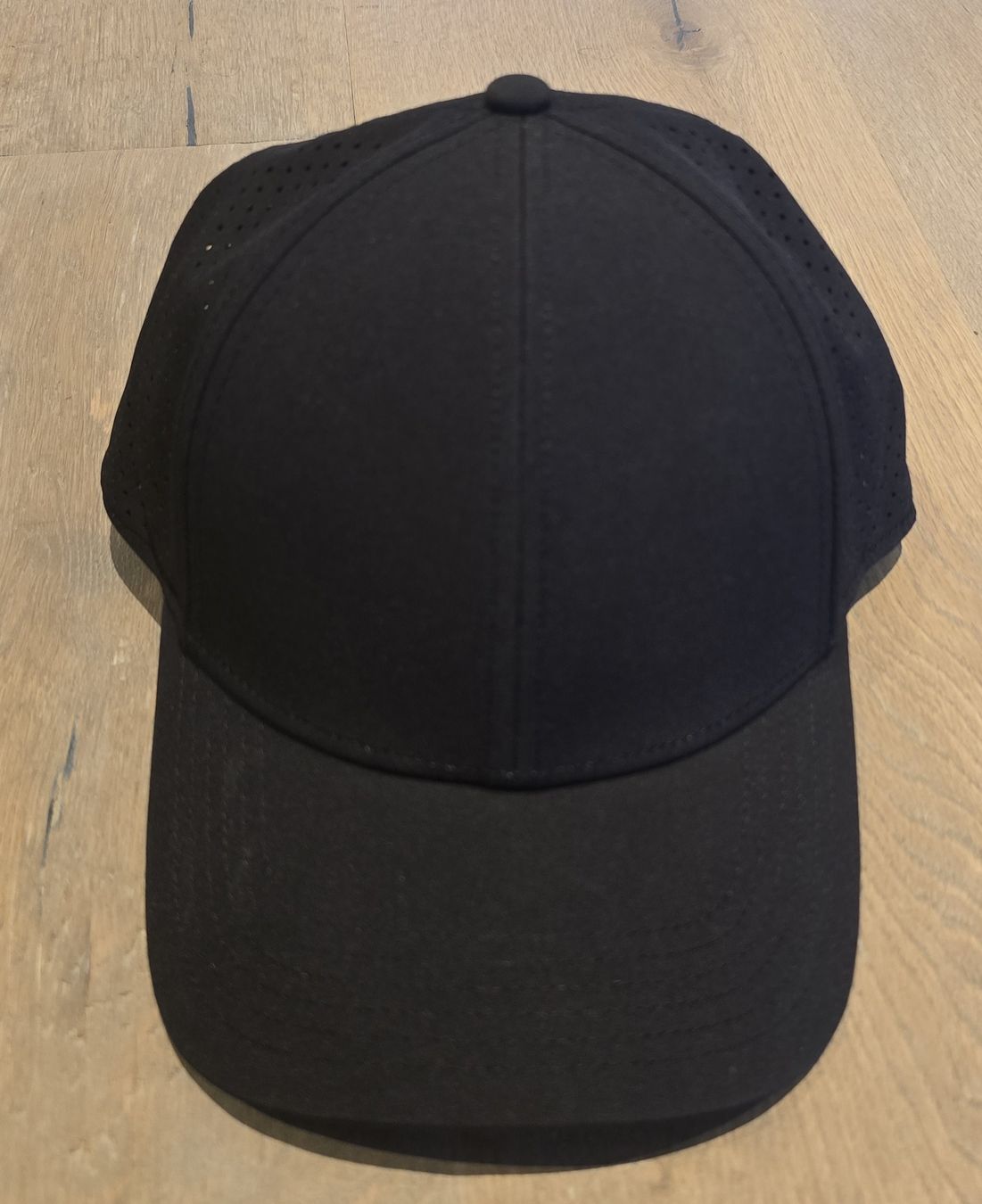 Chapeaux, bonnets & casquettes: Apol Cloud Cap Schwarz (M) – Neuf avec emballage d'origine à Andermatt par mapafu