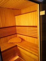 Komplette Sauna mit Ofen und Therapielicht