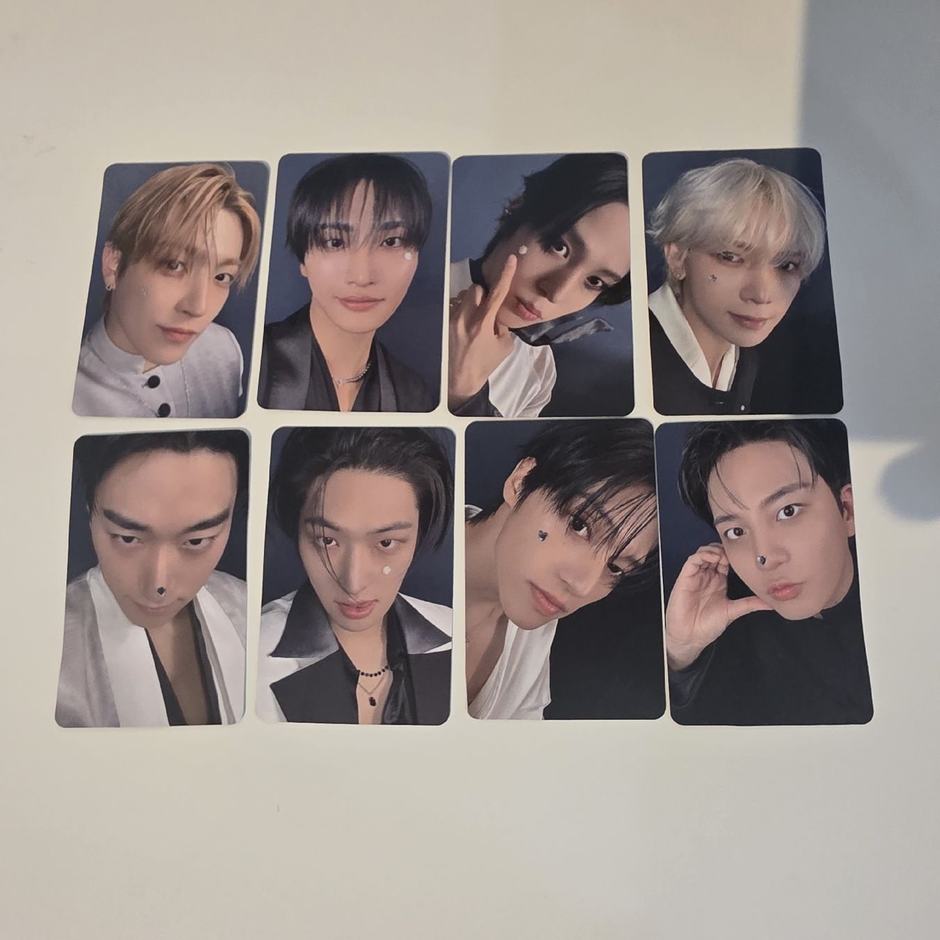 Sammelbilder & Trading cards: ateez ot8 pob photocards – Gebraucht aus Vevey von Shelovesyu._.u