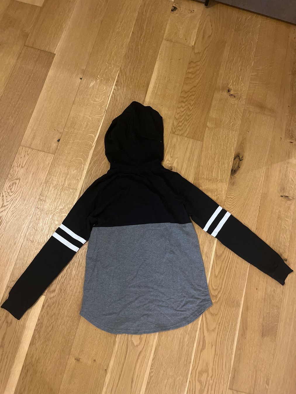 Pullover & Sweatshirts: Pullover – Gebraucht aus Zofingen von saaraaah___ 3