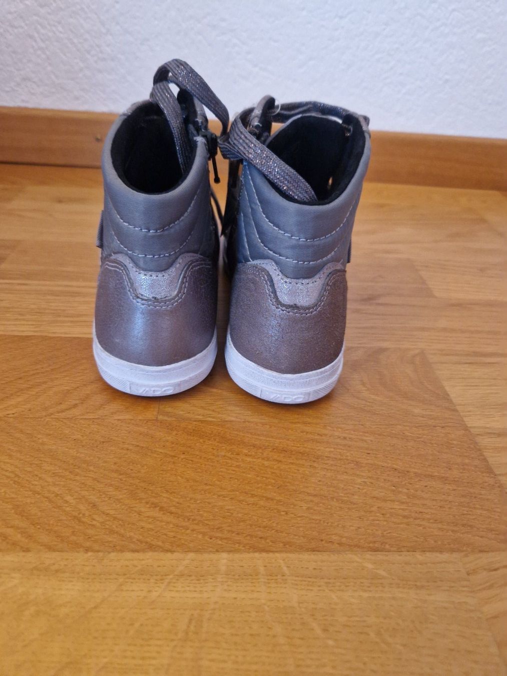 Scarpe per ragazze: Vado Sneaker, Gr. 36, Neu mit Etikett, Grau – Nuovo e nell'imballaggio originale da Buchs Sg venduto da Valedi 5
