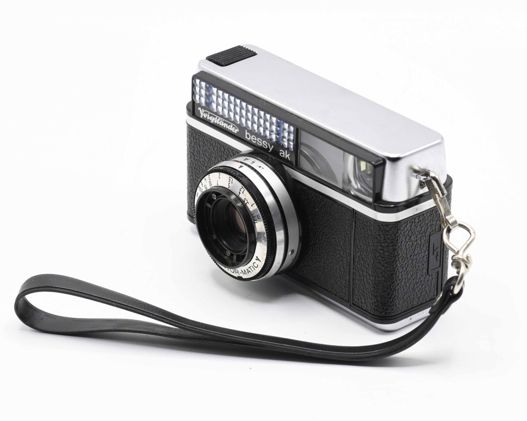 Voigtländer Fotocamera: Voigtländer Bessy AK Vintage - Camera 35mm – Usato da Bellinzona venduto da CarpiFotoSA 3