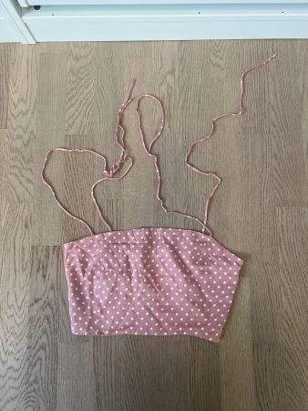 Zara Träger-Bandeautop mit Punkten