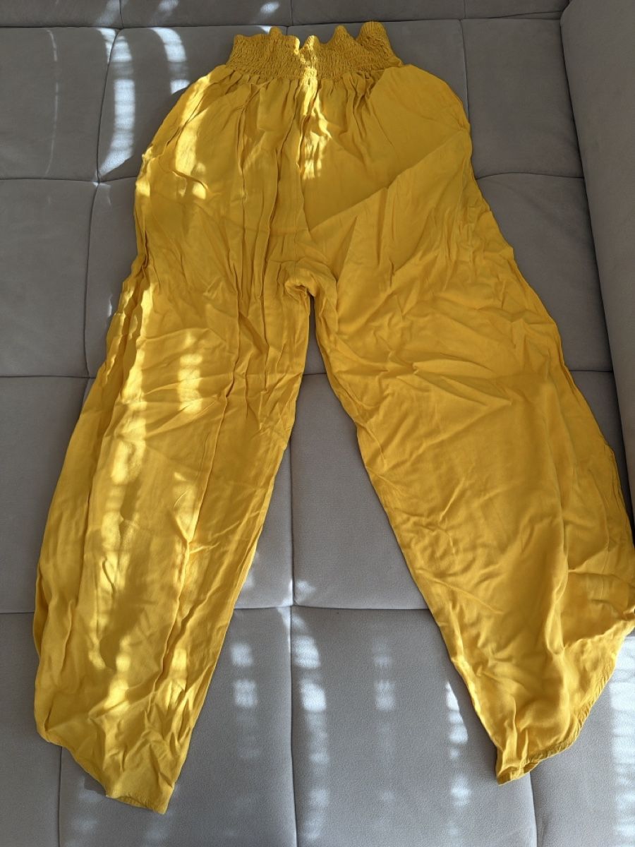 Hosen: Sommerhose – Gebraucht aus Benglen von Jumanah 1