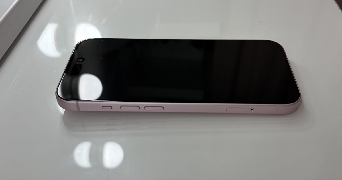 Apple Telefoni cellulari / Smartphones: Iphone 15 rosa 128GB – Usato da Volketswil venduto da liz_8ytr 1