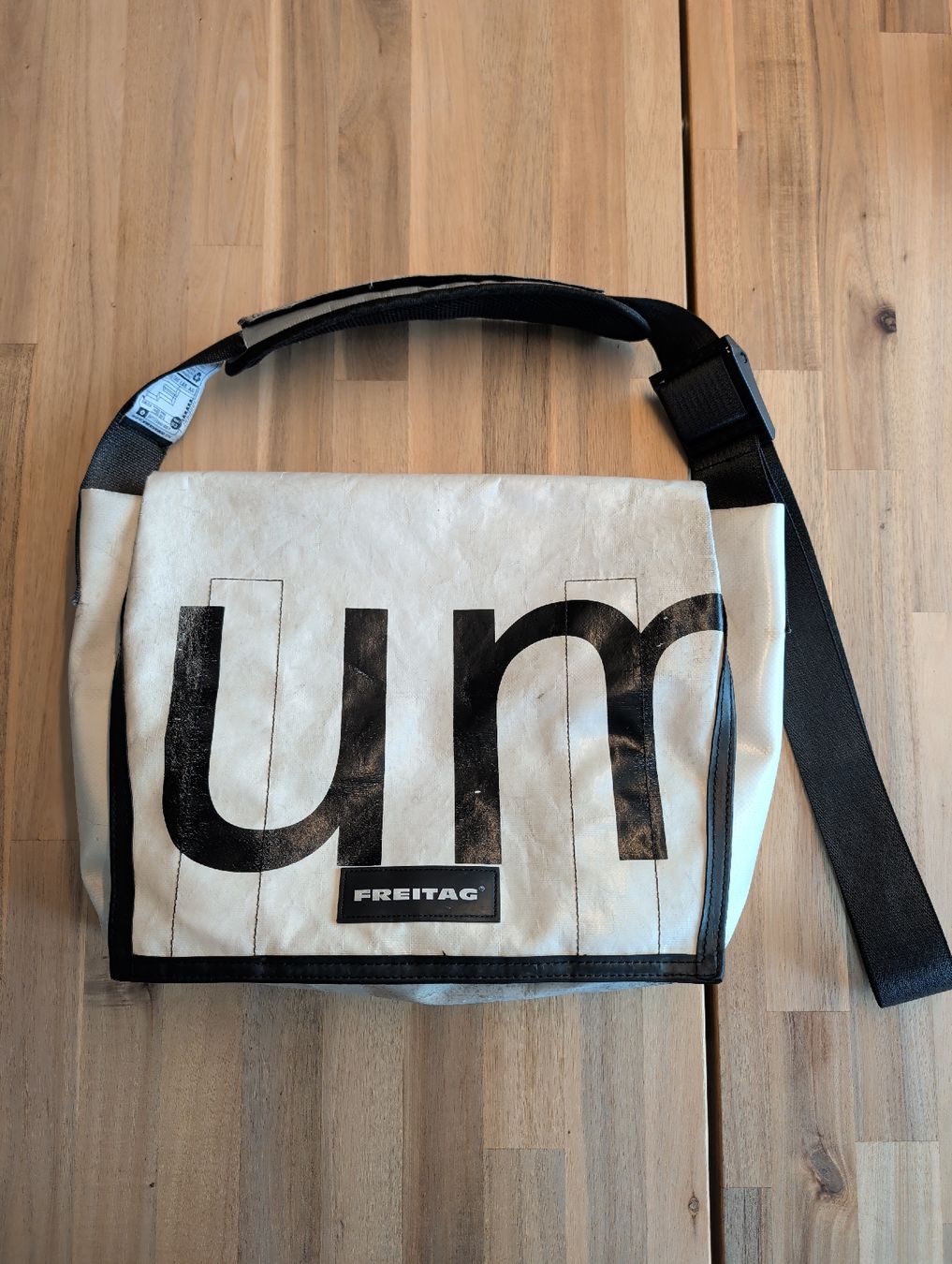 Freitag Borse: Freitagtasche F13 TOP CAT – Usato da Winterthur venduto da cinmyr