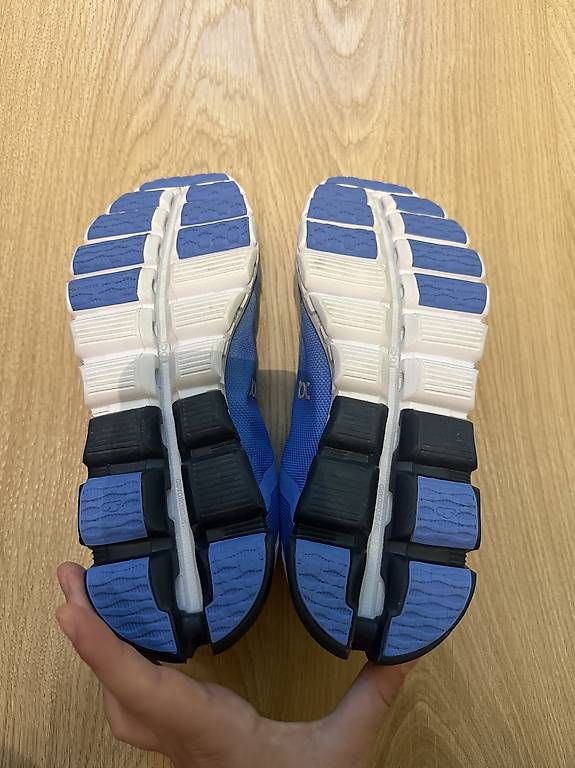 On Scarpe da donna: On Schuhe Grösse 38.5 – Usato da ZUFIKON venduto da SULMI01 3