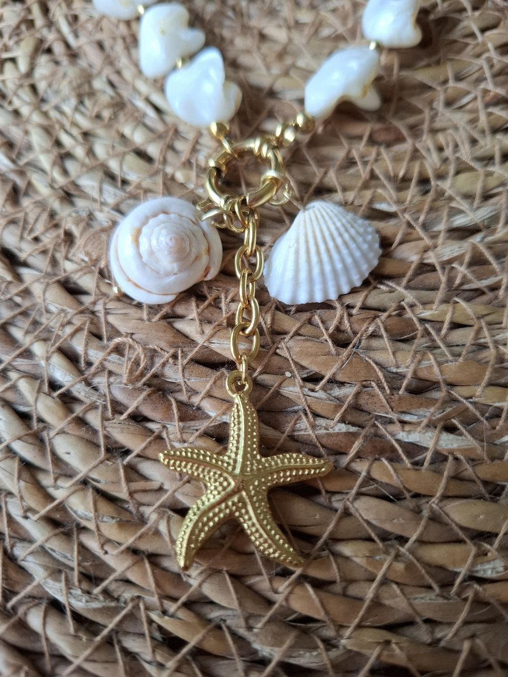 Catenine: Collier en coquillage – Nuovo e nell'imballaggio originale da Biel/Bienne venduto da Lionne72 1
