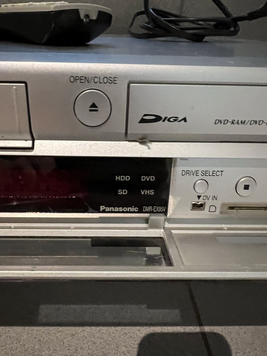 Panasonic Aufnahmegeräte: Panasonic DMR-EX95V HDD/DVD/VHS Recorder – Gebraucht aus Schongau von Retro_Shop 3