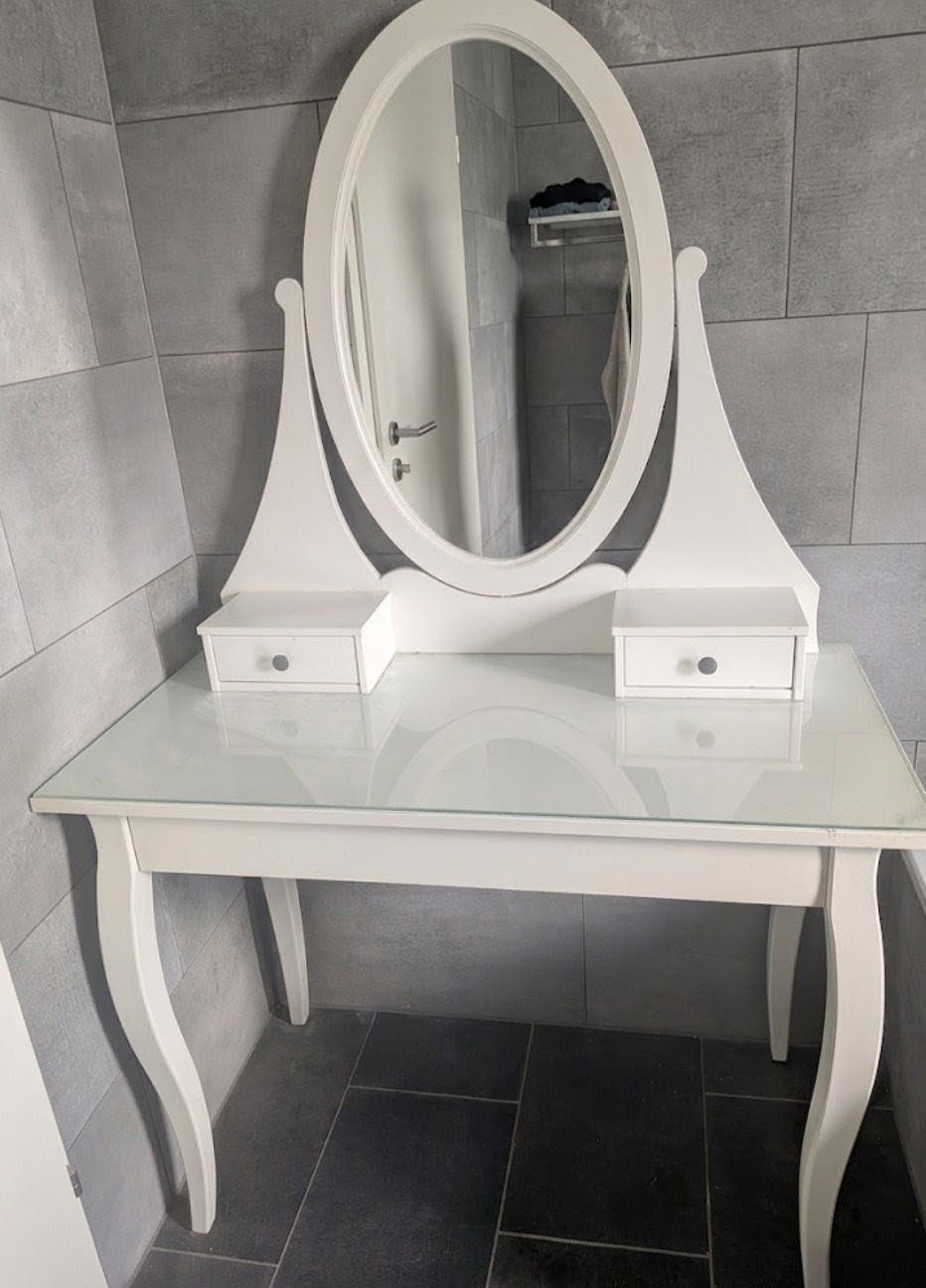 Ikea Schminktische: Frisiertisch mit Spiegel IKEA HEMNES – Gebraucht aus Wald ZH von lej_c7rk