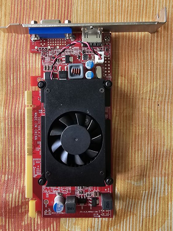 AMD Radeon R5 340X 2GB GDDR3 Graphics Card - Low Profile (Gebraucht) in ...