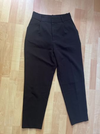 schwarze Stoffhose Highwaist