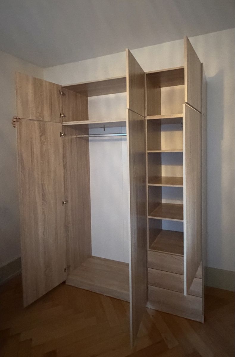 Armadi: Wardrobe, light wood – Nuovo (secondo la descrizione) da Bern venduto da HenrietteBl 1