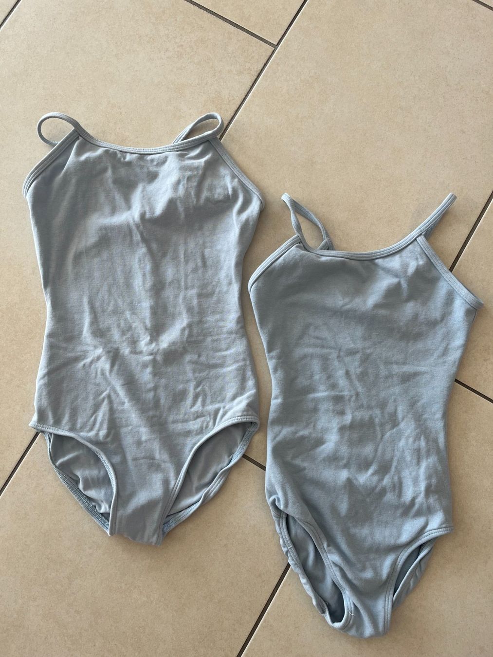 Scarpe, pantaloni & magliette da ginnastica: Balletbody hellblau für Mädchen – Usato da Küssnacht am Rigi venduto da icbicb 6