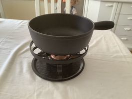 Fondue Set Eisen schwarz mit Brenner und Gestell guter Zu...